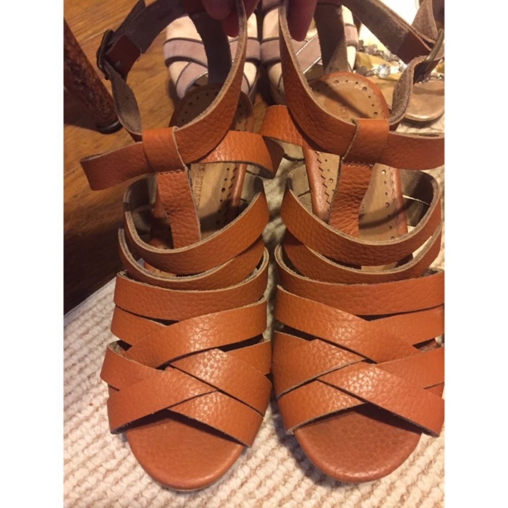 Craftsman leather strapped sandals Schuler & Sons